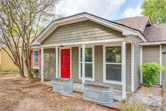 8700 Soho Dr in Austin, TX - Building Photo - Building Photo