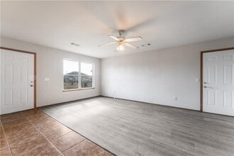 322 E Southern Trace Dr in Rogers, AR - Building Photo - Building Photo
