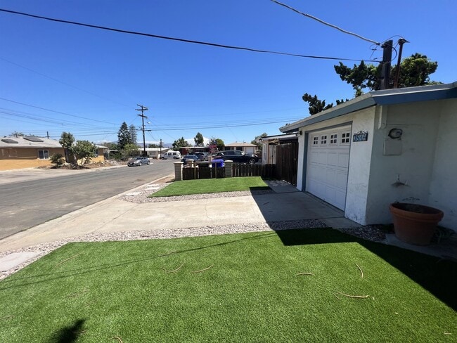 3814 Jodi St in San Diego, CA - Building Photo - Building Photo