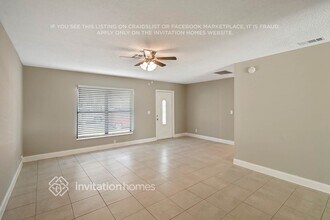 5796 Aurora Ct in Greenacres, FL - Foto de edificio - Building Photo