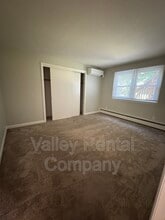 53 New Ludlow Rd in Granby, MA - Building Photo - Building Photo