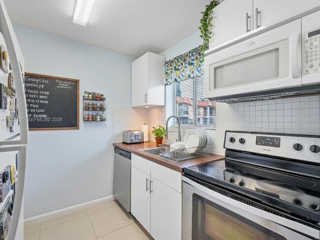 property at 6060 Forest Hill Blvd