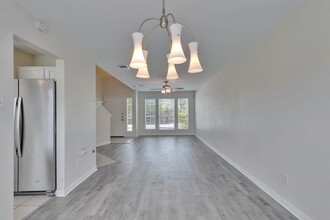 316 Country Aire Dr in Round Rock, TX - Foto de edificio - Building Photo