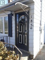 185 Newton St in Newmarket, ON - Building Photo