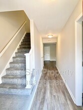 398 Circuit Ln in Newport News, VA - Building Photo - Building Photo