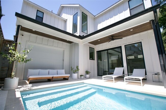 4804 Duval Rd in Austin, TX - Building Photo - Building Photo
