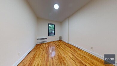 333 E 84th St in New York, NY - Building Photo - Building Photo
