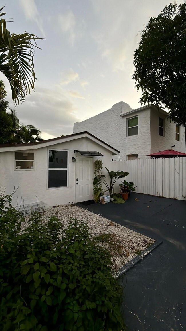 712 Nottingham Blvd in West Palm Beach, FL - Building Photo - Building Photo