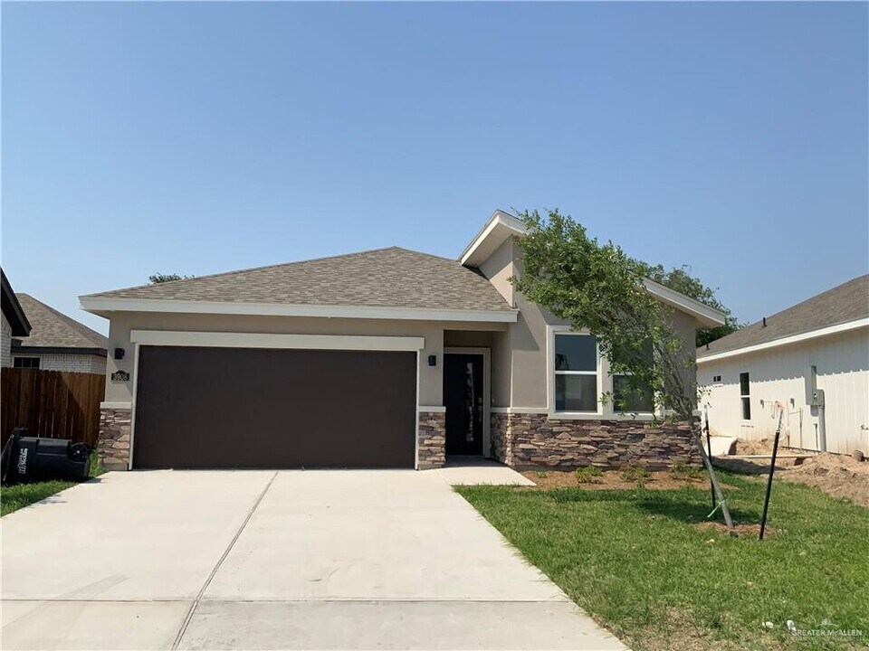 3908 Highland Ave in McAllen, TX - Building Photo