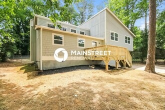 6862 Red Maple Dr in Rex, GA - Building Photo - Building Photo