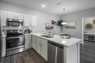 The Reserve at Kirkwood in Clarksville, TN - Foto de edificio - Interior Photo