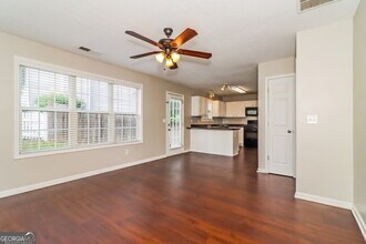 391 Greystone Pkwy in Hiram, GA - Building Photo - Building Photo