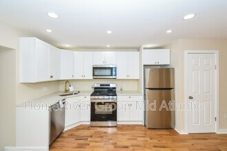 3701 Manchester Ave in Baltimore, MD - Building Photo - Building Photo