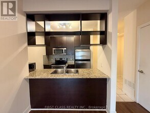 315 Village Green Square in Toronto, ON - Building Photo - Building Photo