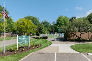 Woodside Terrace Apartments in Canton, OH - Building Photo