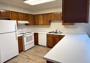 337 Lewis St in Fort Walton Beach, FL - Building Photo - Building Photo