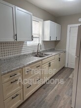 904 Washington Ave in Alton, IL - Building Photo - Building Photo