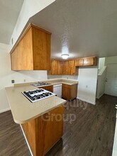 1226 S Santa Fe St in Visalia, CA - Building Photo - Building Photo