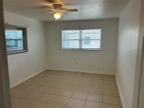 365 Capri Blvd in Treasure Island, FL - Building Photo - Building Photo