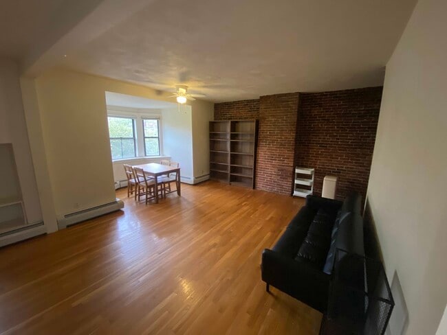 property at 23 Worcester Sq