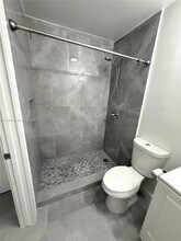 624 Westward Dr in Miami Springs, FL - Building Photo - Building Photo