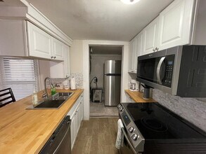 3041 Carpenter Upchurch Rd in Cary, NC - Building Photo - Building Photo