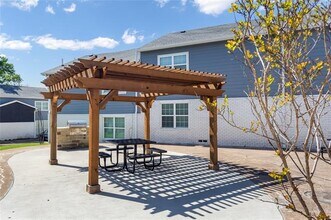 2728 N Buckner Blvd in Dallas, TX - Building Photo - Building Photo