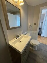 12 Cumberland St in Manchester, NH - Building Photo - Building Photo