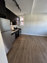 2203 W Eastwood Ave, Unit 1BD in Chicago, IL - Building Photo - Building Photo