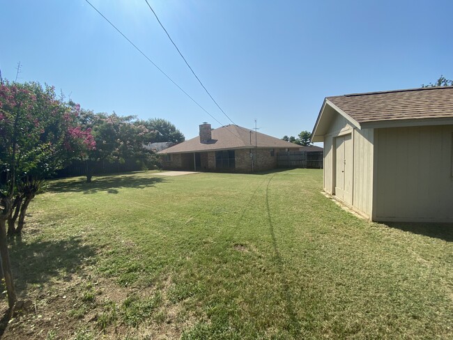 4842 Shenandoah Dr in Wichita Falls, TX - Foto de edificio - Building Photo