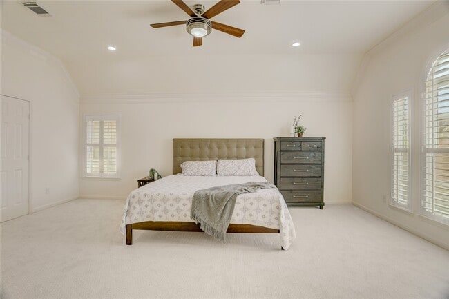 property at 4114 W Northampton Place