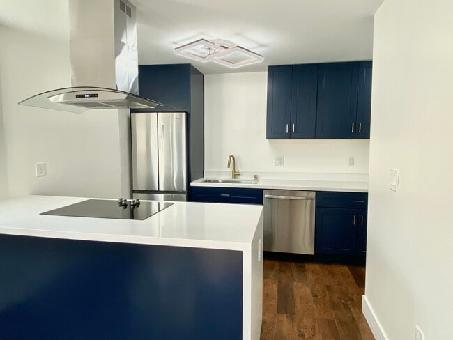 2251 38th Ave in Oakland, CA - Building Photo - Building Photo