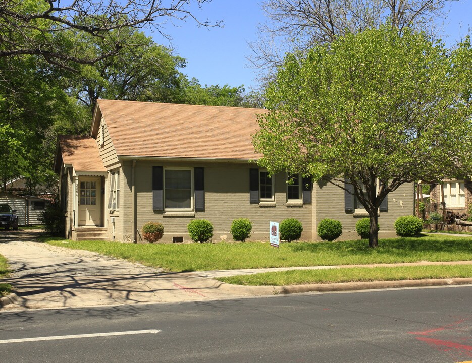 3804 Duval St in Austin, TX - Foto de edificio