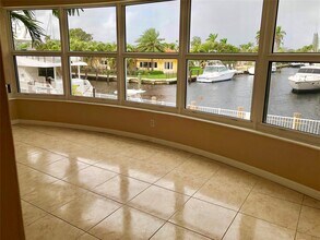 3111 NE 51st St, Unit # 201C in Fort Lauderdale, FL - Building Photo - Building Photo