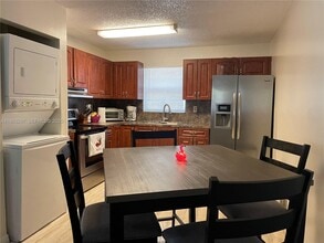 2306 Liberty St in Hollywood, FL - Building Photo - Building Photo