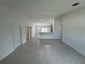 532 SW Buswell Ave in Port St. Lucie, FL - Building Photo - Building Photo