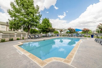 Belmond Apartments in Haltom City, TX - Building Photo - Building Photo