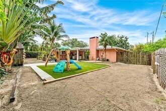 115 36th Ct in Vero Beach, FL - Building Photo - Building Photo