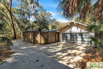 2 Senauki Ln in Savannah, GA - Foto de edificio - Building Photo