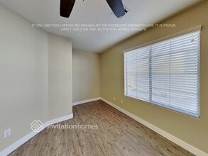 7836 Sedalia St in Las Vegas, NV - Foto de edificio - Building Photo