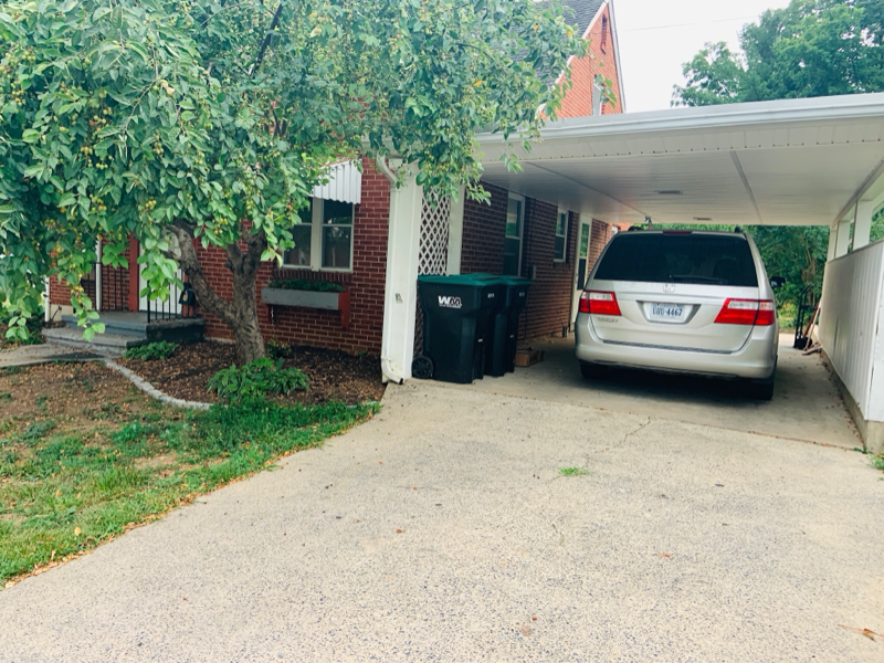 109 W Foundry St in Woodstock, VA - Building Photo