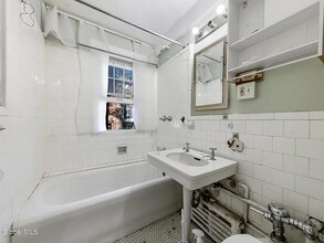 399 State St-Unit -204 in Albany, NY - Building Photo - Building Photo