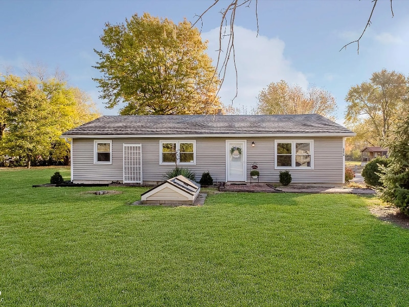 17815 Joliet Rd in Sheridan, IN - Foto de edificio