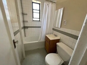 22-61-61 42nd St in Queens, NY - Building Photo - Building Photo