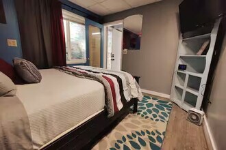 318 107th St SW, Unit c in Everett, WA - Building Photo - Building Photo