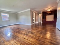 4843 Reading Rd in Cincinnati, OH - Building Photo - Interior Photo