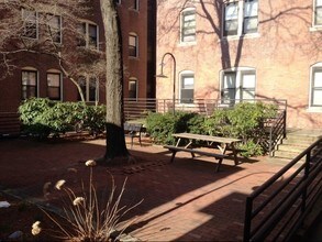 Chapman Arms in Cambridge, MA - Foto de edificio - Building Photo