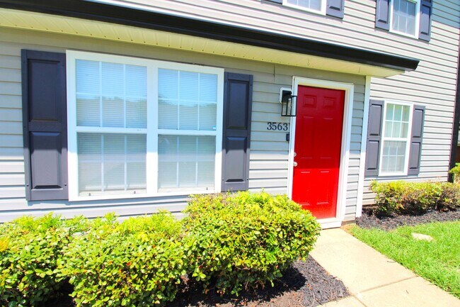 3563 Burkland Dr in Charlotte, NC - Building Photo - Building Photo