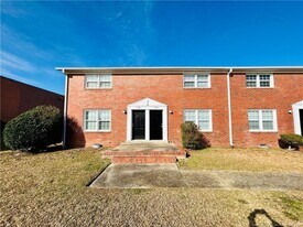 1903 King George Dr in Fayetteville, NC - Building Photo