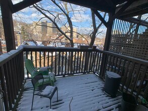 92 University Rd, Unit 1 in Brookline, MA - Foto de edificio - Building Photo